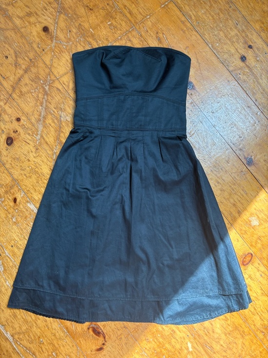 Marc Jacobs Dresses & Skirts - Black Marc Jacobs Cocktail Dress